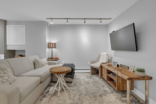 Photo - 15 Auburn St Unidad #1R