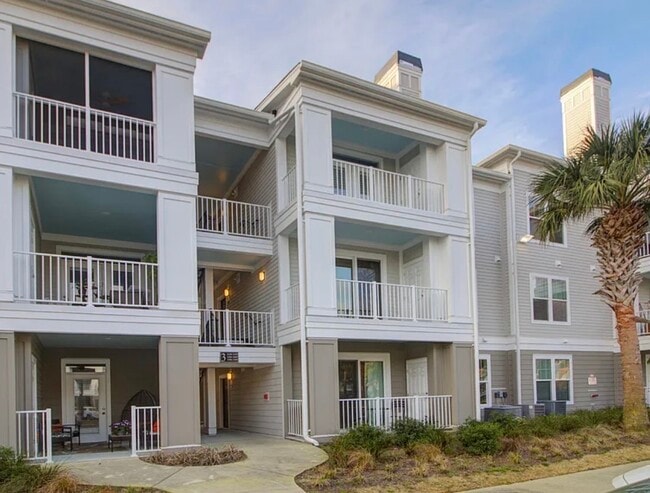 Building Photo - 130 River Landing Dr