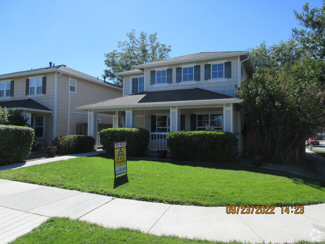 Building Photo - 1324 Scotch Pine Way Rental