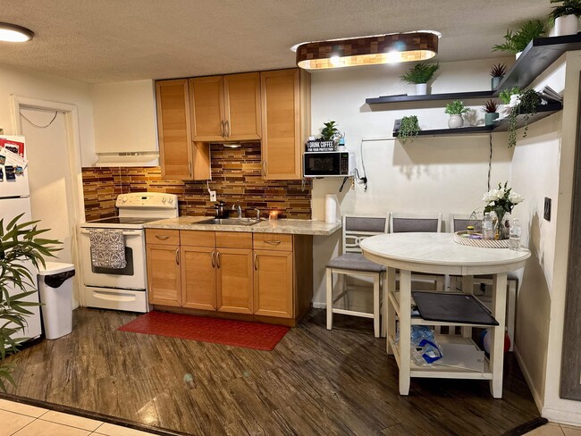 Photo - 239 Morningside Ave Unit Ground Level #1