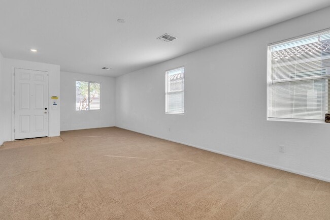 Photo - 6919 Feather Hl St