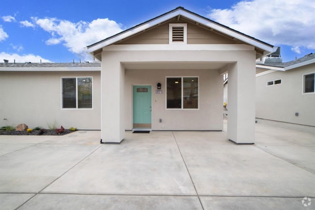 Building Photo - 2727 Rio Linda Blvd Rental