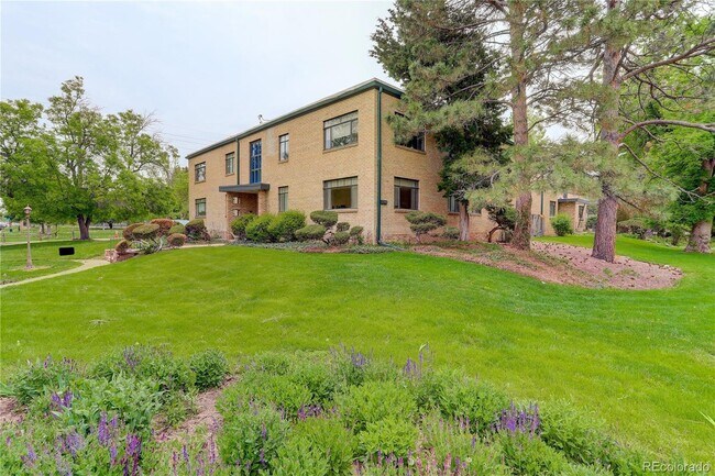 Building Photo - 1190 Clermont St Unit B101