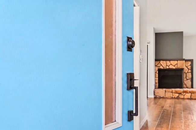 Photo - Beautiful 2BR/2BA Townhome with Valley Views, Covered Parking & In-Unit Laundry