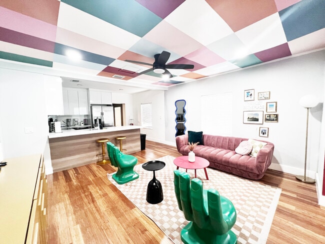 Photo - 324 NW 52nd St