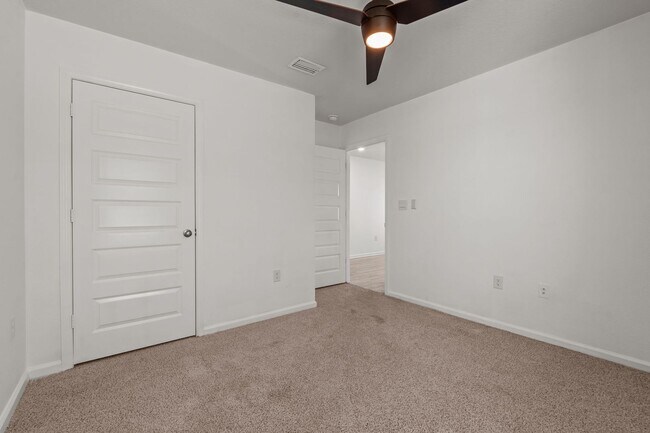 Photo - Beautiful 4/2 in Liberty Community