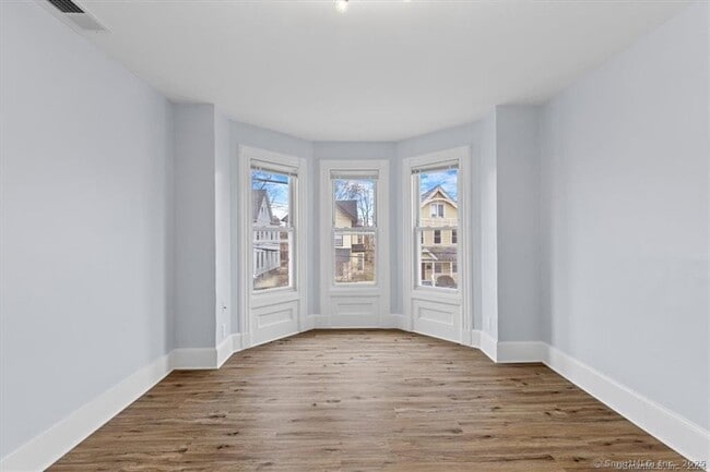 Photo - 55 Admiral St Unit 2