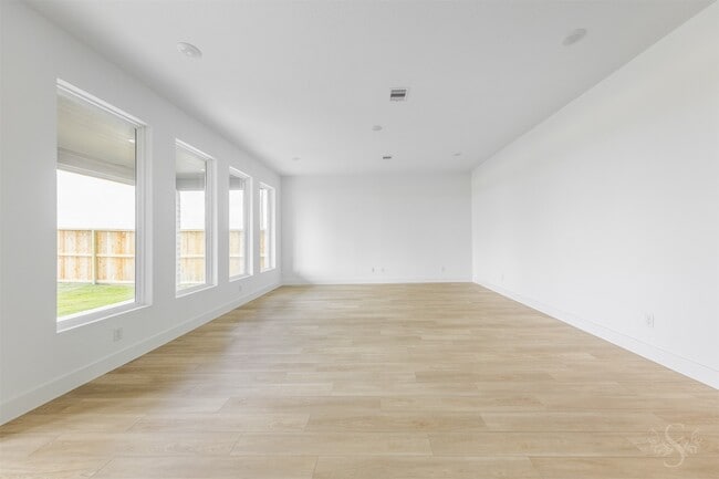 Photo - 31607 Brown Fern Dr