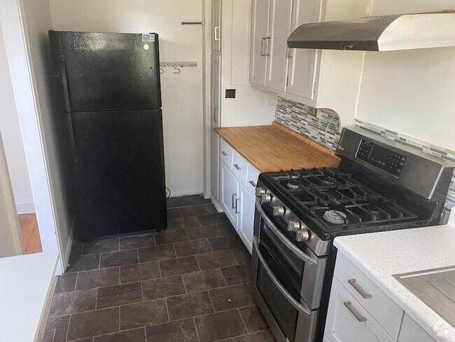 Building Photo - 2521 Benning Rd NE Rental