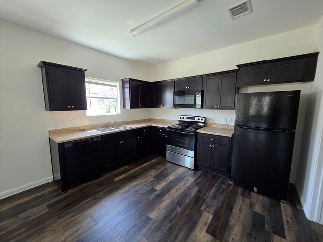 Photo - 6210 Lacey Oak Dr