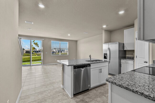 LAttitude 27 Riverview