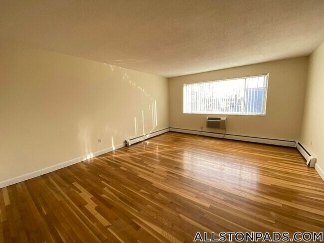 Photo - 90 Gardner St Unit 35