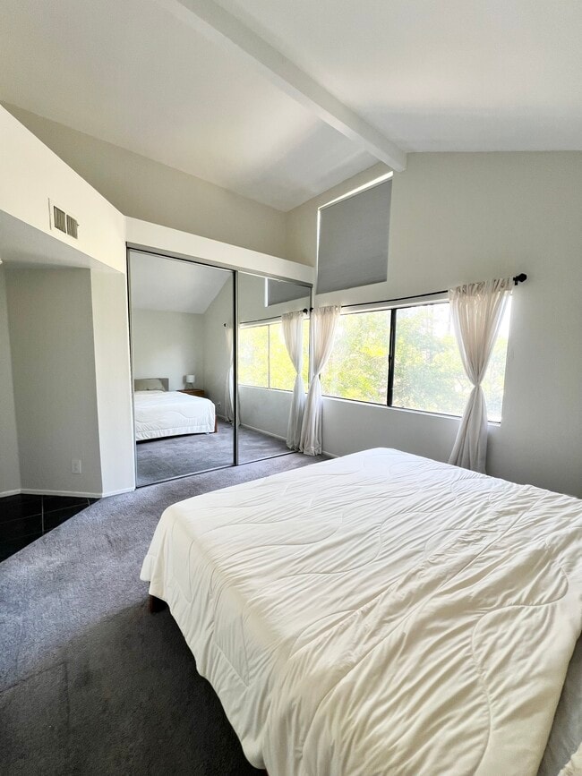 Building Photo - 13115 Le Parc Blvd Unit 88 Rental