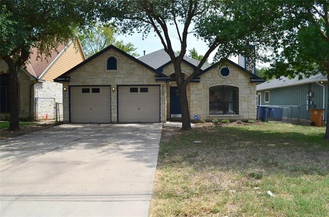 Building Photo - 6400 Santos St