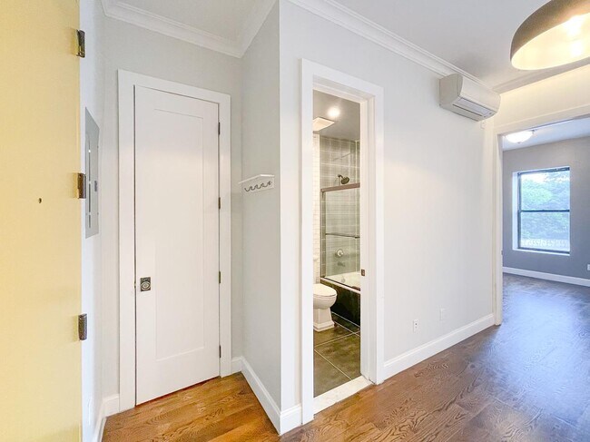 Photo - 6080 Myrtle Ave Unit 3H