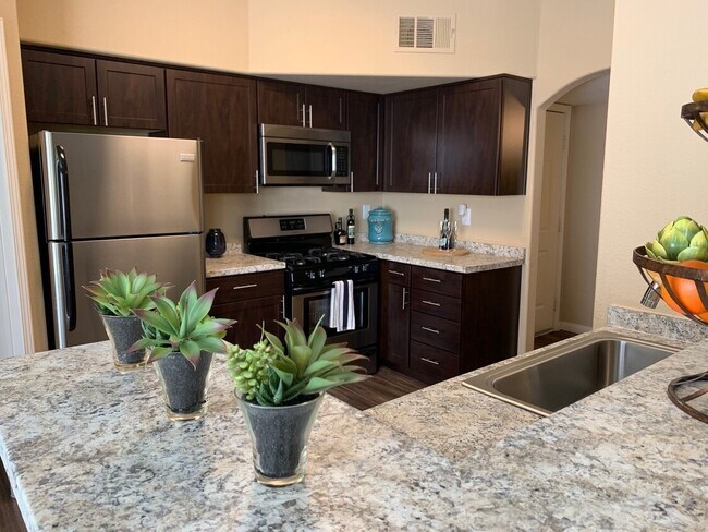 Photo - Spanish Ridge Apartments