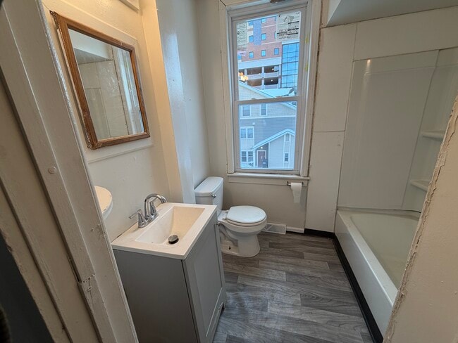 Photo - 202 Union Pl Unidad 1