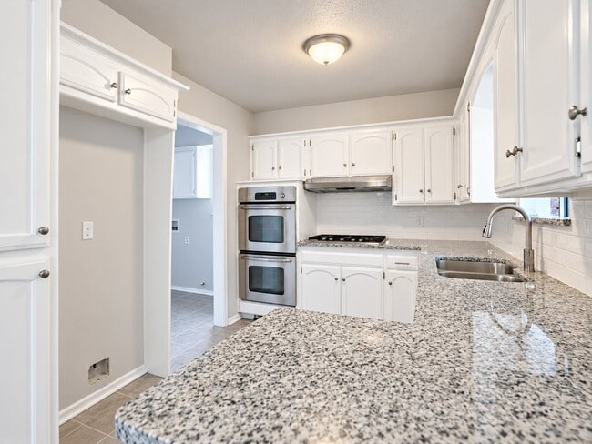 4745 Del Porte St