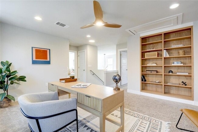 Building Photo - 7408 Buchholz St