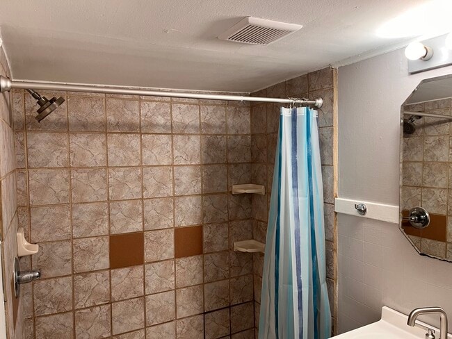 Photo - 4526 N Menard Ave Unit B