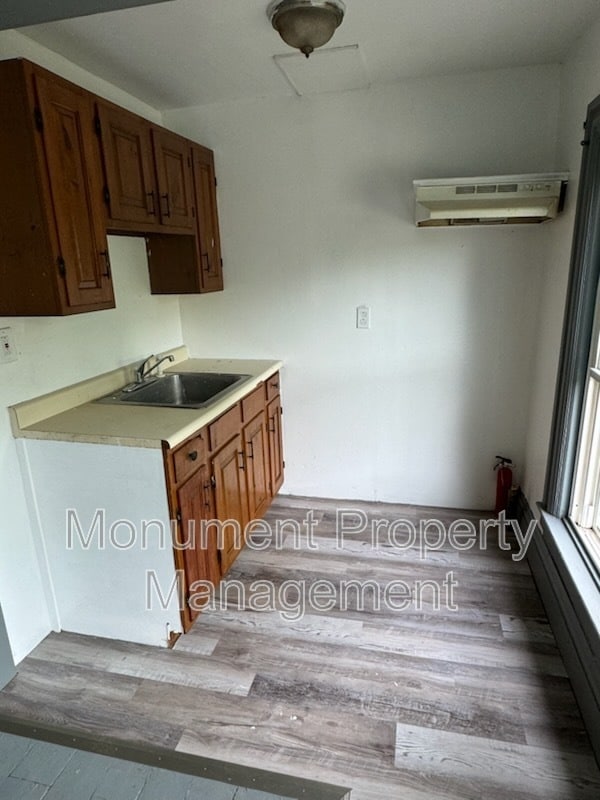 Building Photo - 126 N Orchard St Unit 2