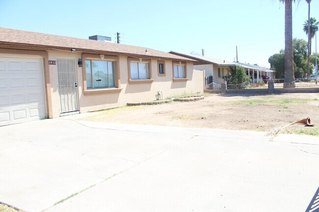 Photo - 3932 W Griswold Rd