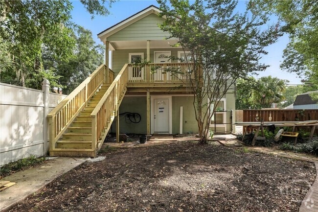 Building Photo - 1110 E Duffy St Rental