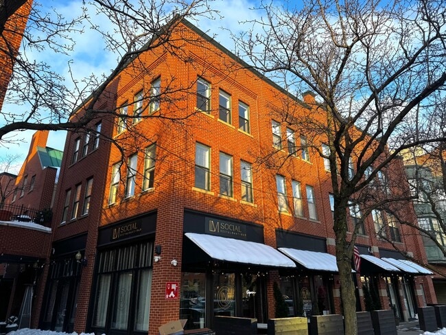 Photo - 133 Walton St