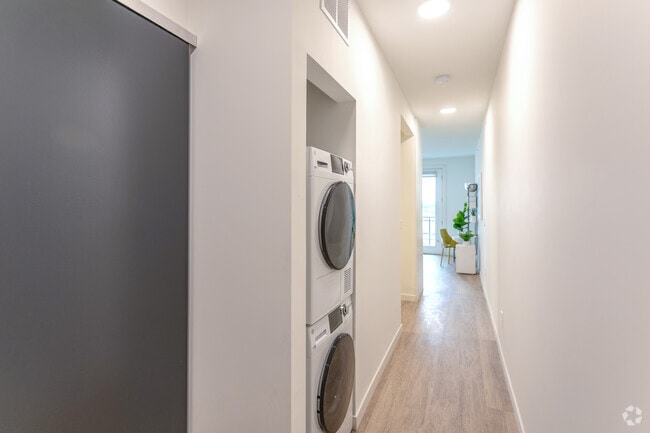 1BR, 1BA - Model