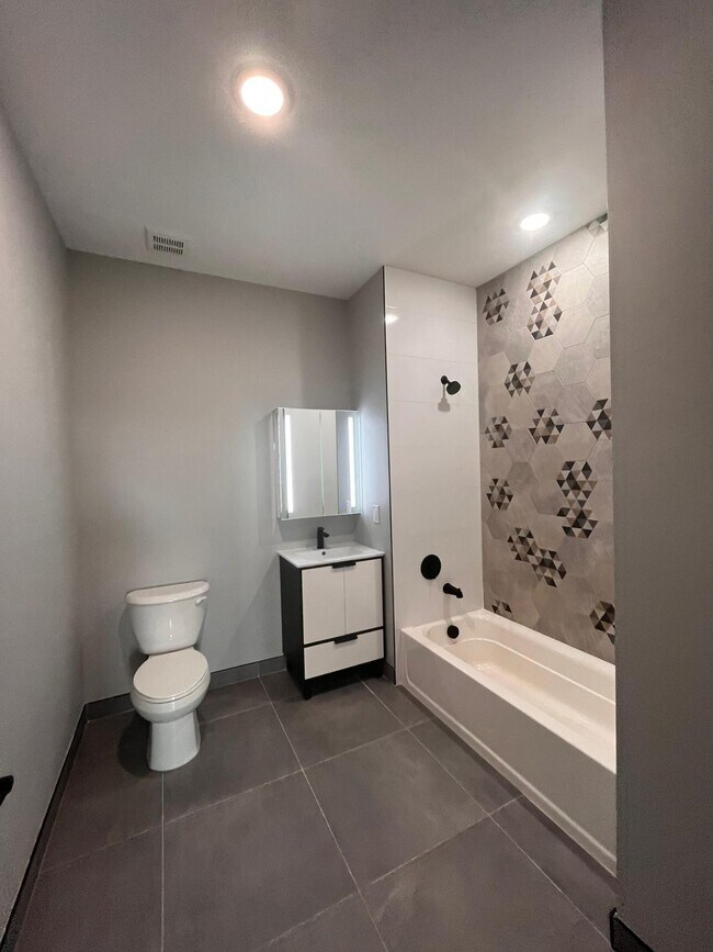 Photo - 133 Mallory Ave