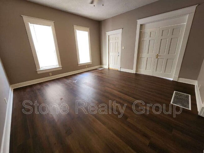 Photo - 1418 5th Ave