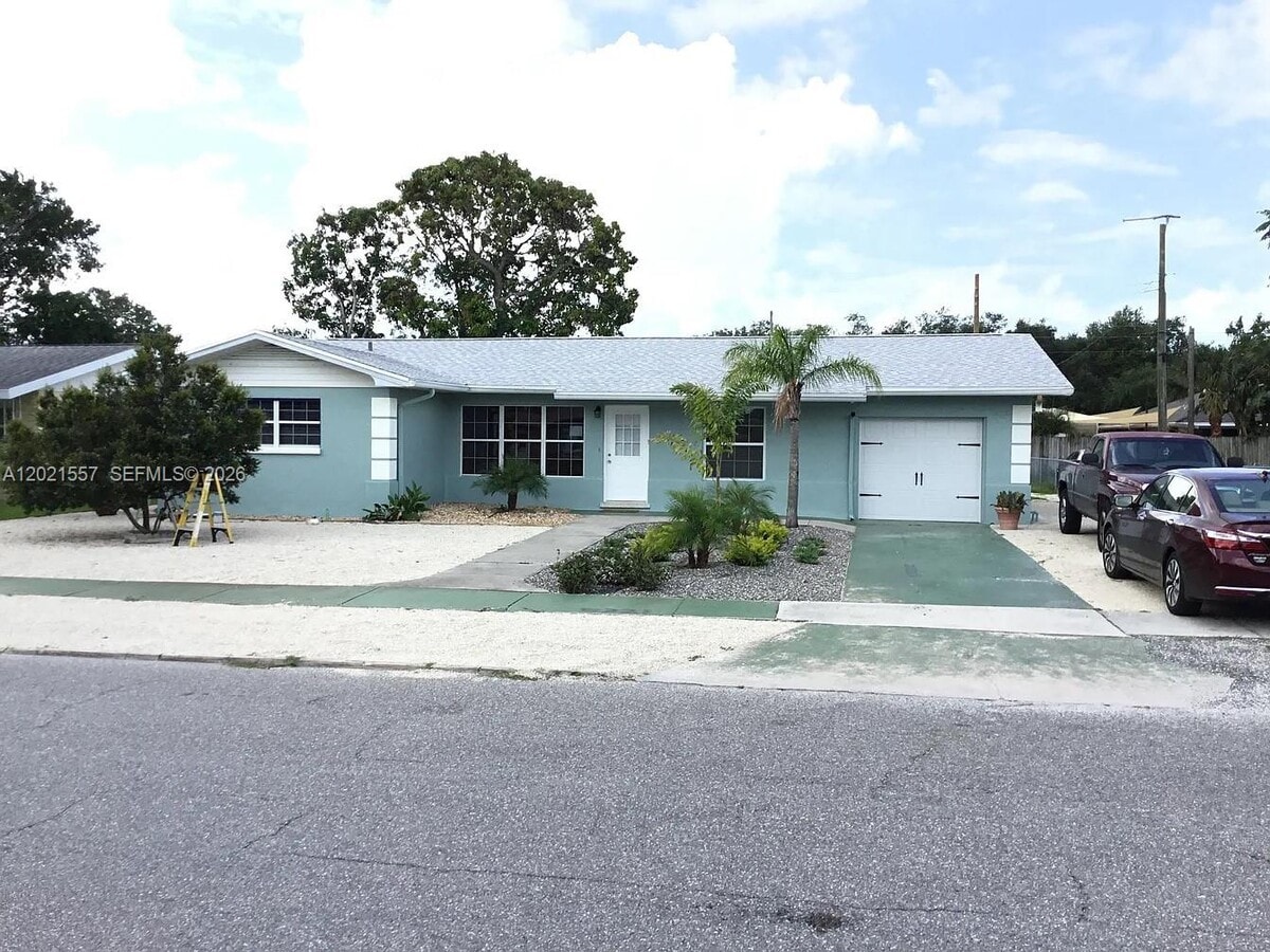 Photo - 5321-5323 3rd Ave W