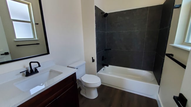 Photo - 508 S Mesquite St