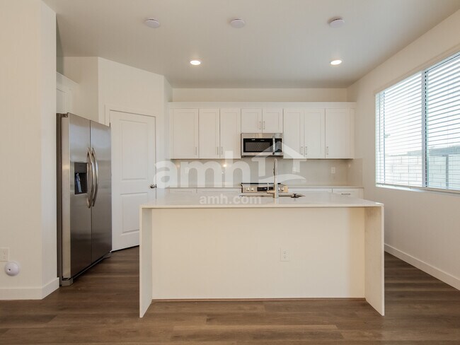 Photo - 12631 W Flynn Ln