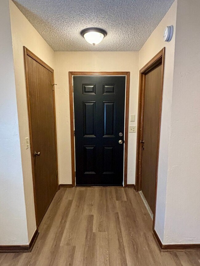 Beautiful 2 Bed 1 Bath Home in Downtown Ed... House Rental in Edmond