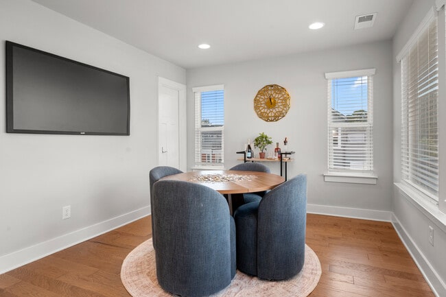 Photo - 2104 Bryant Park Dr