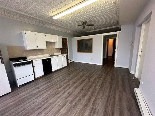 Photo - 7 N Main St Unit 7