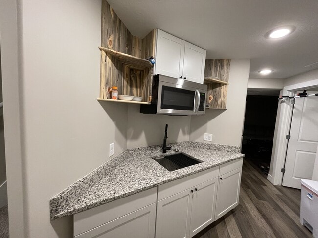 Photo - 289 W 530 N