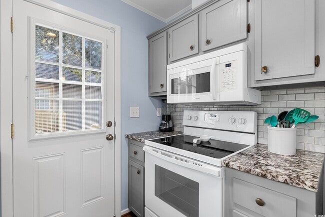 Photo - 9506 Knights Ct