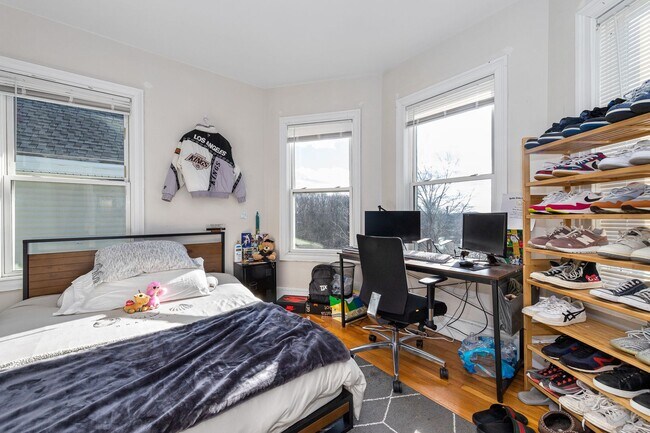 Photo - Nicely Priced 4-bed, 2-bath Mission Hill Apartment