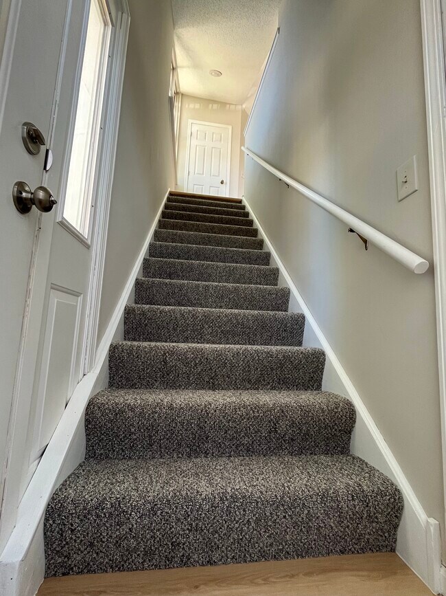 Photo - 1016 Courtland Dr