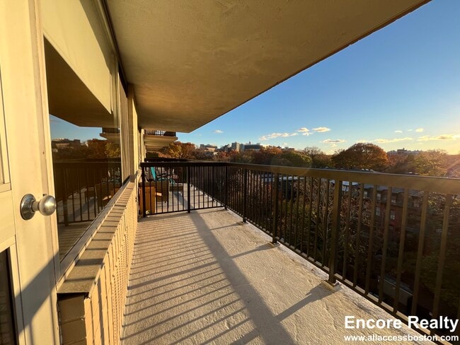 Photo - 16 Monmouth Ct