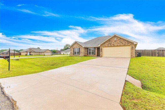 Photo - 1823 Landing Pl