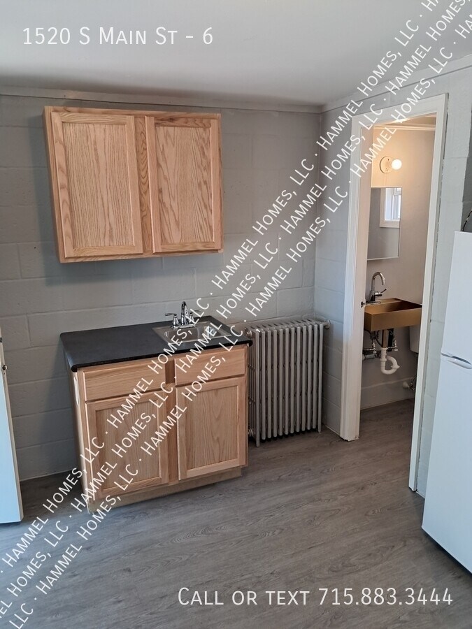Photo - 1520 S Main St Apartment Unit 6