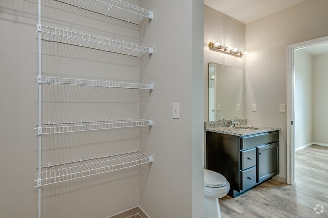 2 BR, 2 BA - 1,254SF