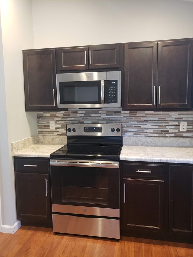 Photo - 1020 Saint Charles Way