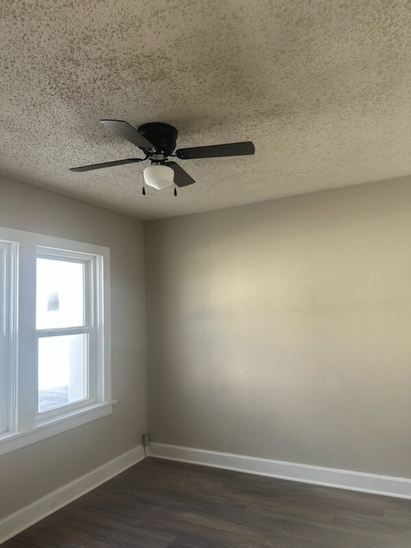 Photo - 404 State St Unidad 4