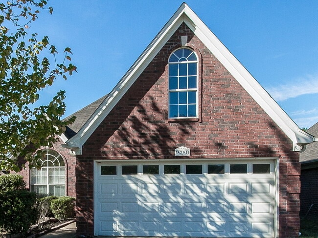Building Photo - 8291 Cross Point Dr