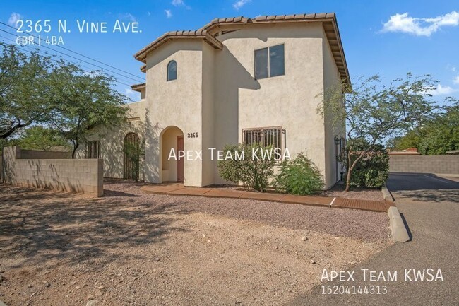 Photo - 2365 N Vine Ave House