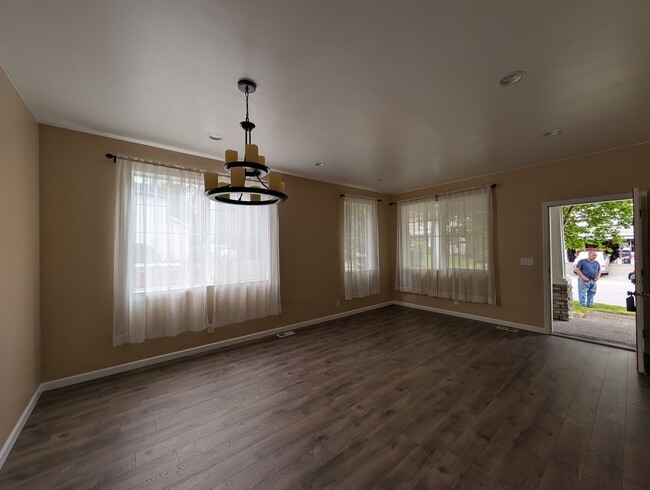 Photo - 4bd/2.5ba Snohomish Home